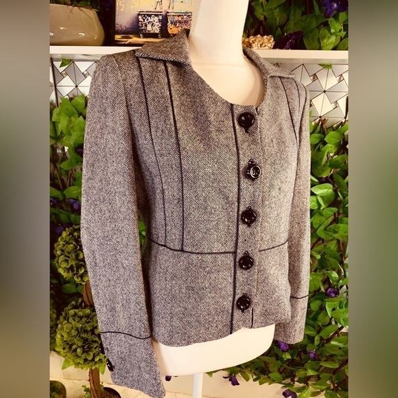 Ashro Women’s Tweed 5 Button Wool Blend Gray/Black Blazer Size 8 - Picture 4 of 13